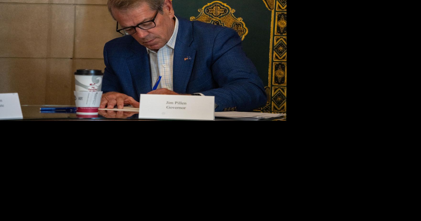 Darf Gouverneur Jim Pillen ohne Zustimmung des Parlaments 5 % der Ausgaben ...