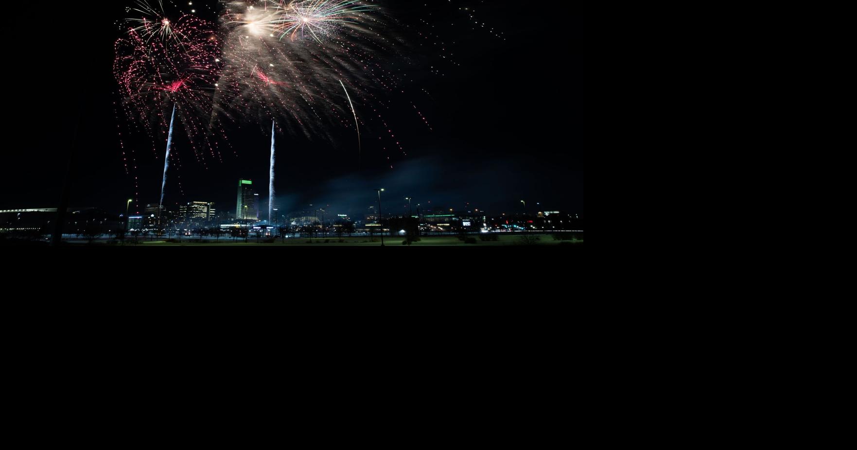 Thousands ring in the New Year with Omaha's firework show