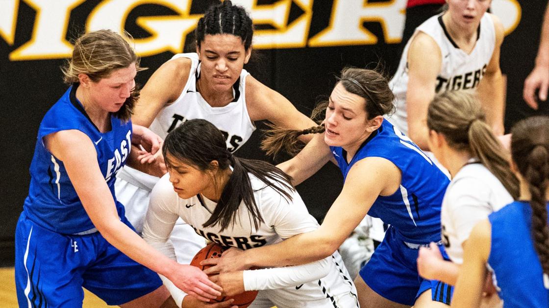 No 4 Lincoln East Girls Basketball Uses 3 Point Shooting To