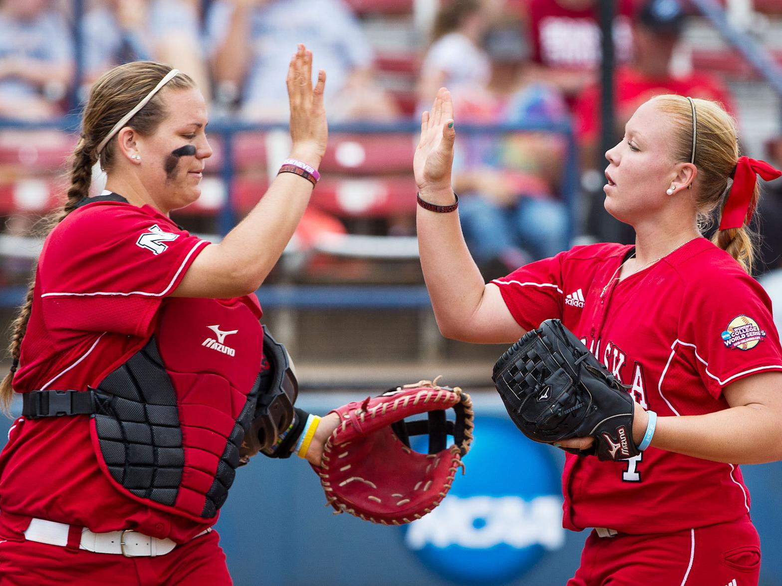 Former Husker Catcher Taylor Edwards Earns Spot On Usa Softball World Championship Team Husker News Omaha Com