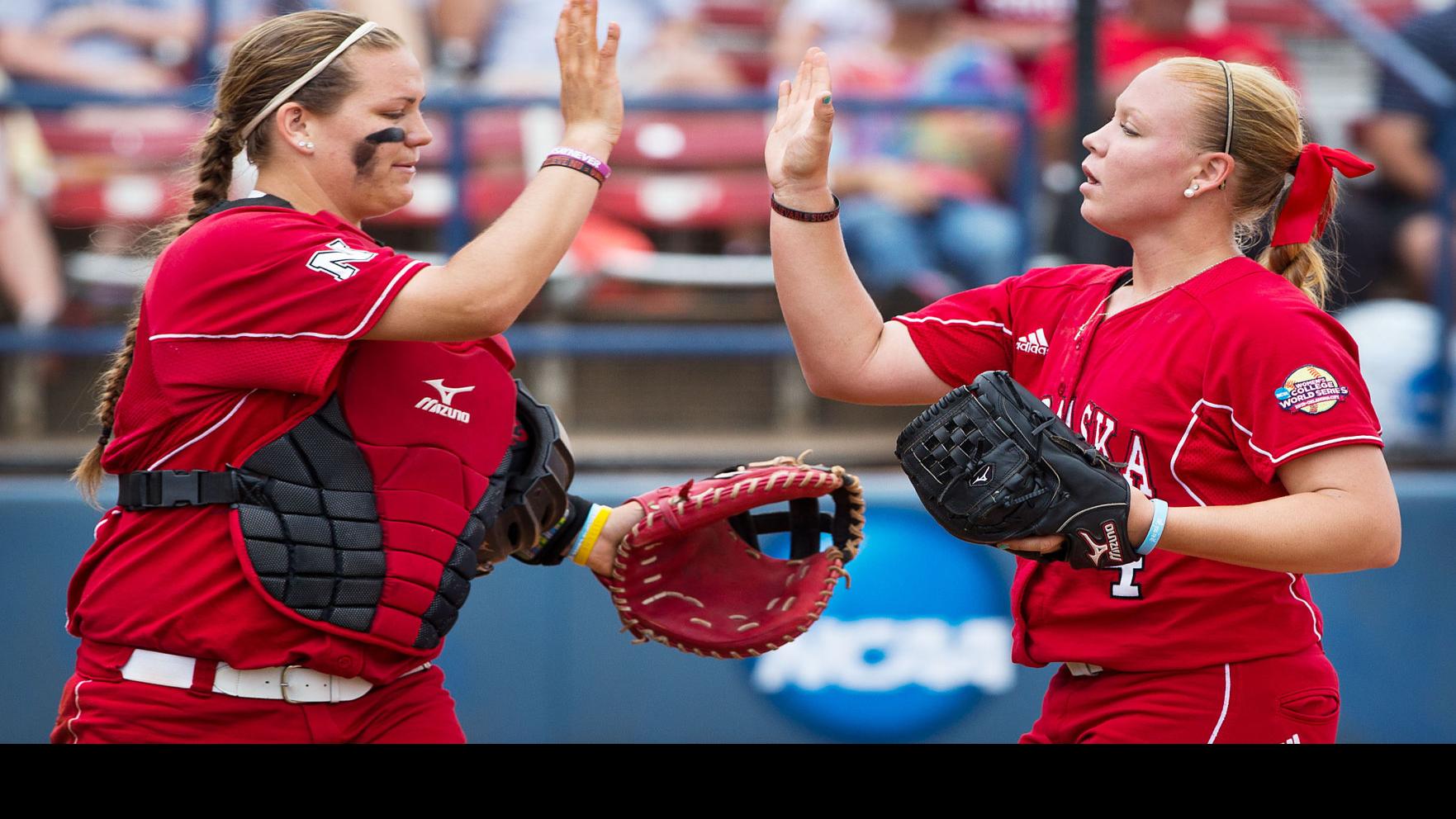 Former Husker Catcher Taylor Edwards Earns Spot On Usa Softball World Championship Team Husker News Omaha Com