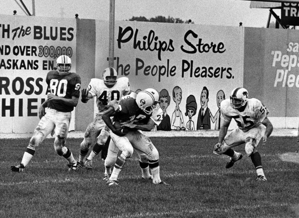 Mustangs Recall Memorable Ride Omaha Semipro Football Team Found