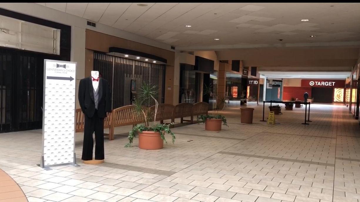 Crossroads Mall Redevelopment Project On The Front Burner Again Money Omaha Com Crossroads Mall Christmas 2021