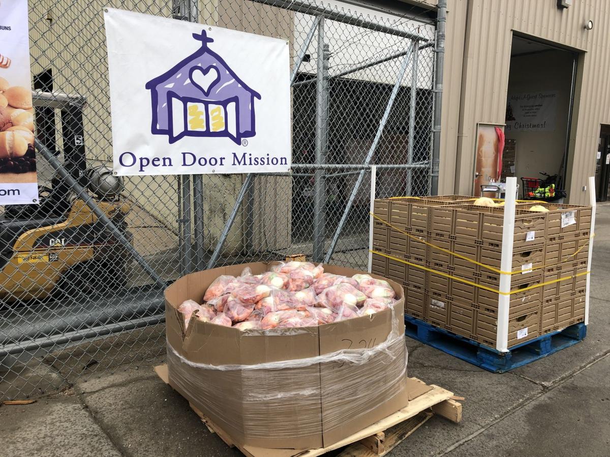 Open Door Mission S Drive Thru Food Relief Draws Long Line Of
