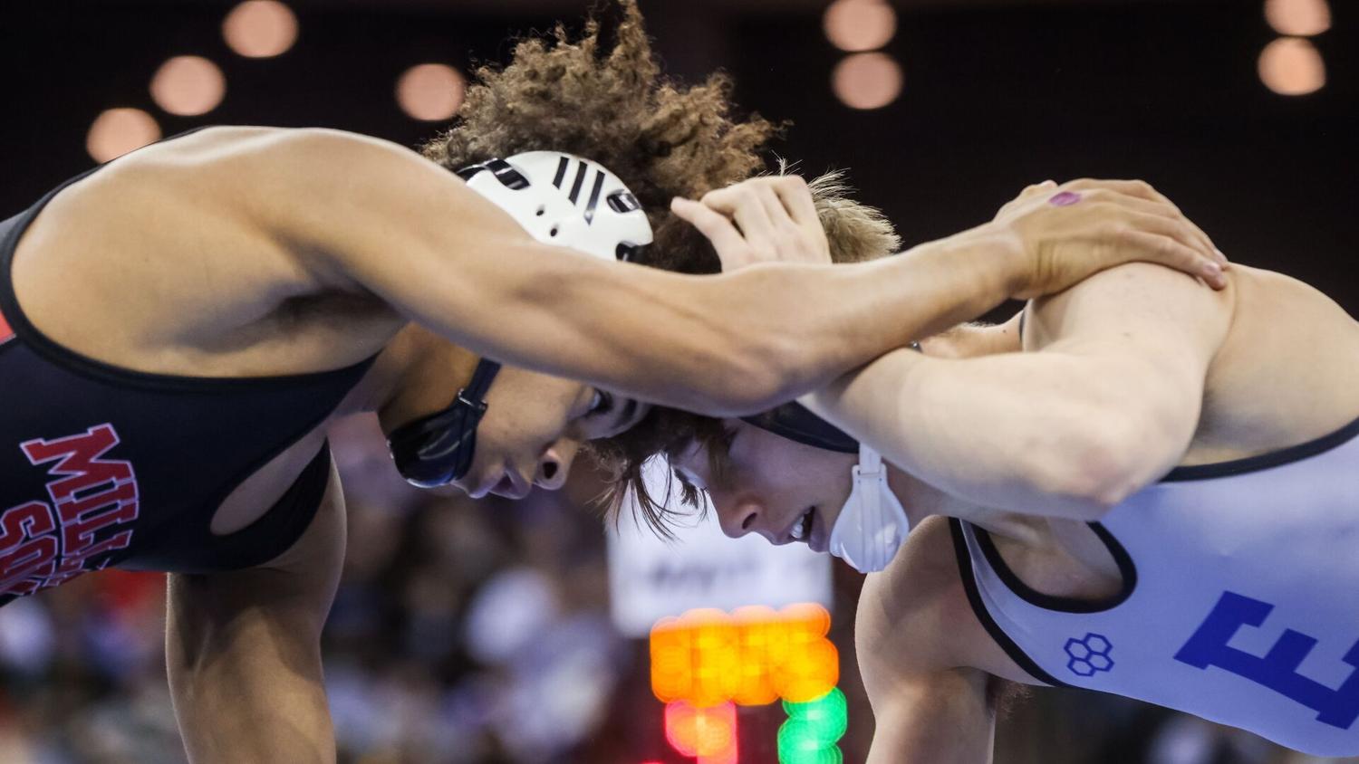What's new, old this Nebraska high school wrestling season