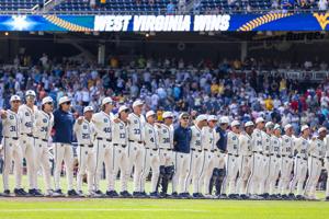 061226-owh-new-cwsgameone-jc-8.JPG