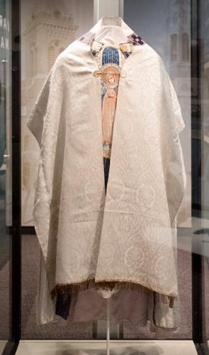 VESTMENT.JPG