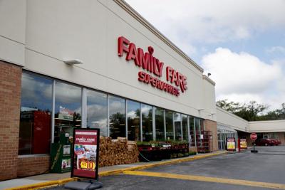 Family Fare Bag N Save No Frills Raise 6 100 For Together Omaha Family Fare Bag N Save No Frills Raise 6 100 For Together Omaha Other Charitable Events Planned