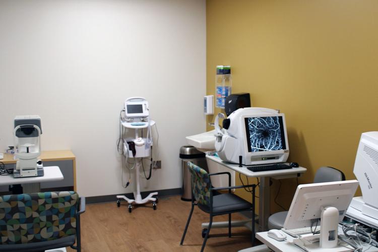091124-sni-news-va-clinic-6.jpg