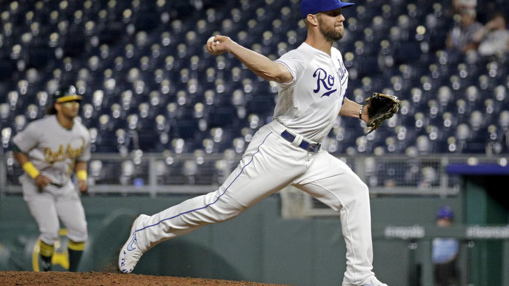 Now Pitching For The Royals Former Husker Alex Gordon Blogs Omaha Com