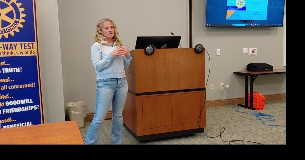 Andrea Peachey of GI Expo Events and Livestock speaks to Rotary Club