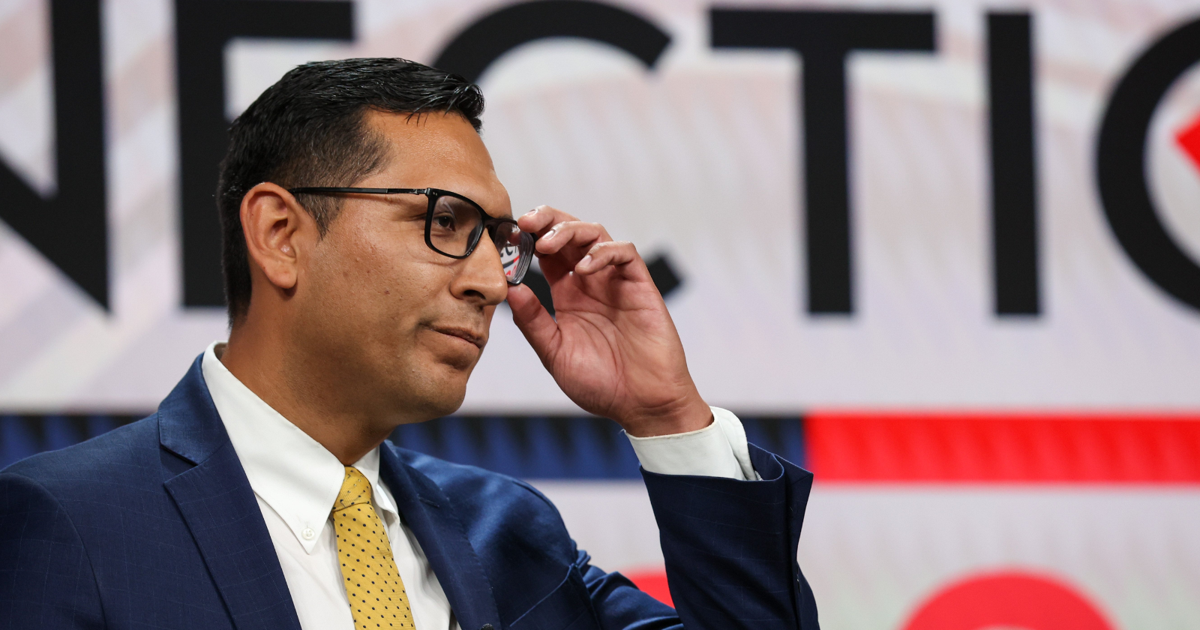 2nd District Democratic candidate Tony Vargas rolls out closing ad ...
