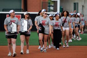 051026-owh-spo-nubbw-nf-03.JPG