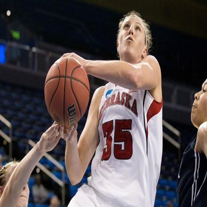 Former Huskers Jordan Hooper Yvonne Turner Open Season On Wnba