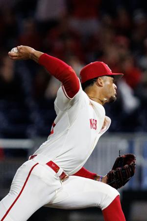 052326-owh-spo-bigtenbase-nf-50