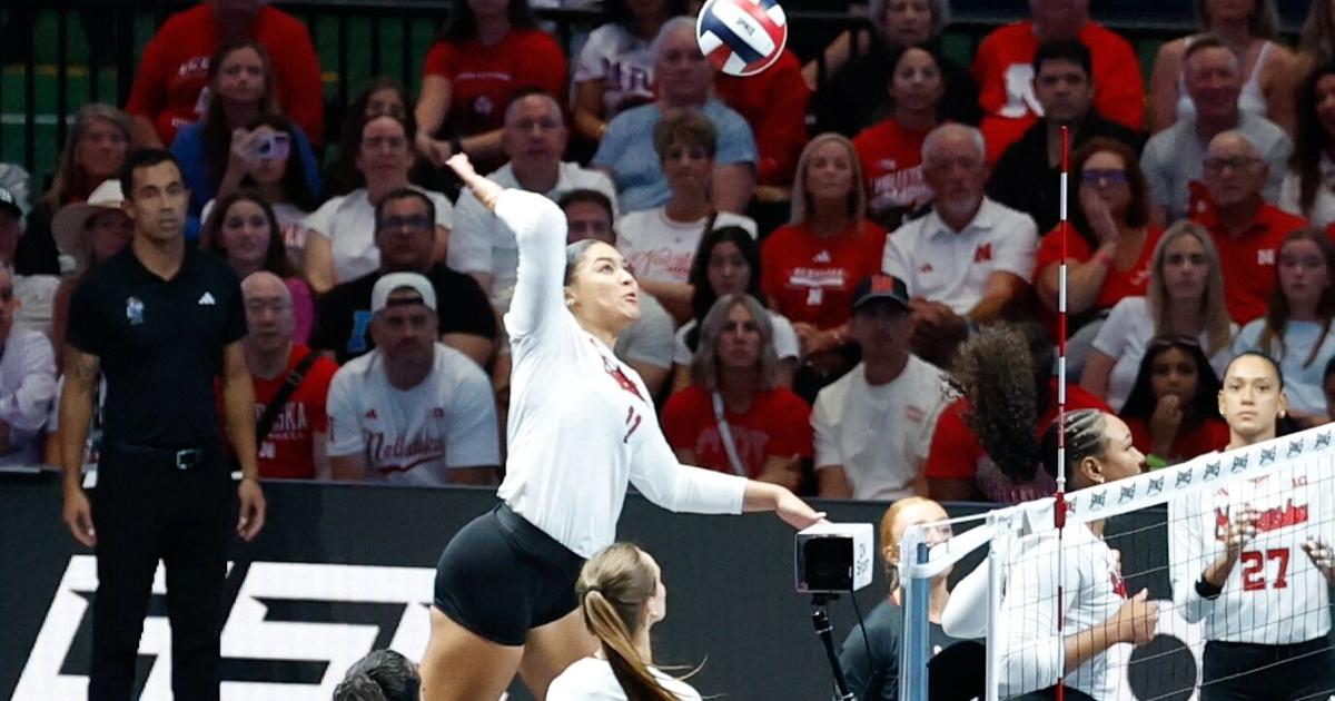 Nebraska volleyball gets its sweep in Brookings — and an injury scare; Justin Frommer's 3 takes