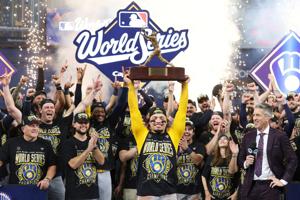 BASEBALL-MLB-TB-MIL/