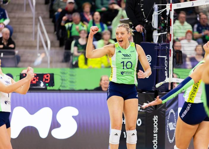 lovb jordan larson