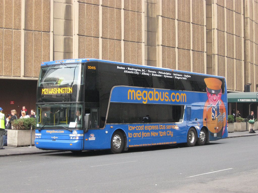 Megabus to resume Omaha-to-Chicago 