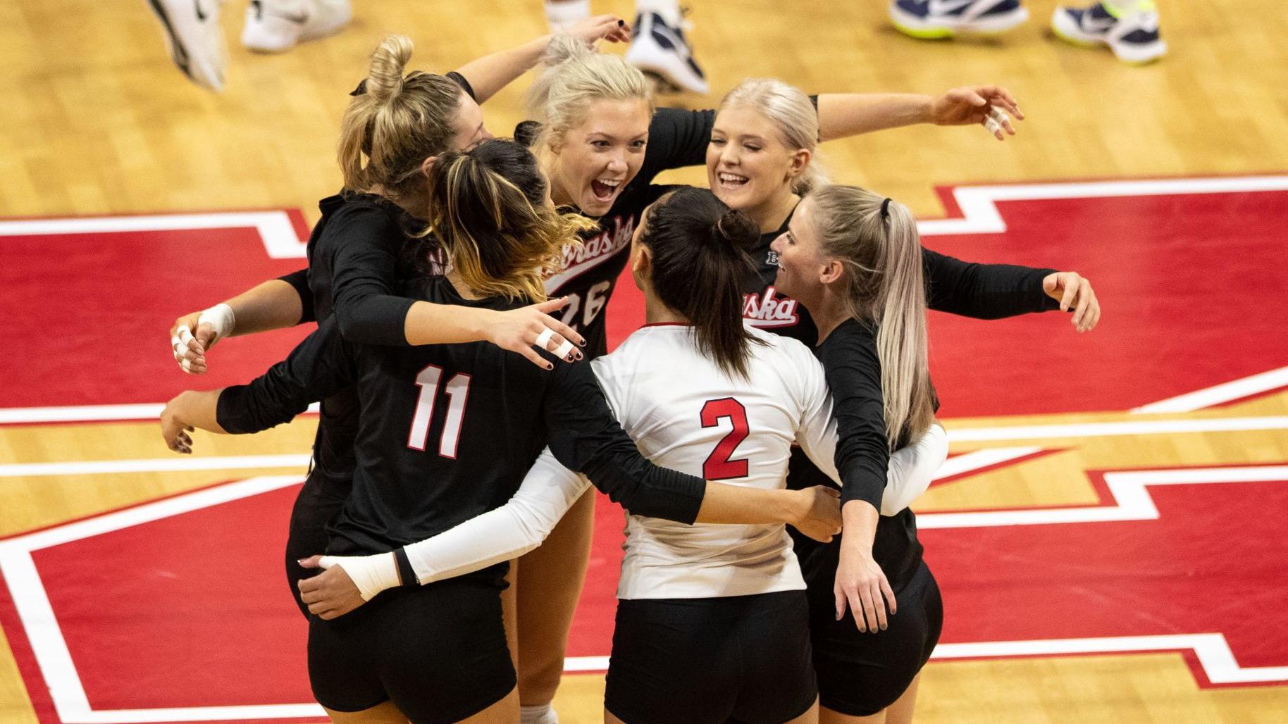 Husker Volleyball Is No 5 Seed But Nebraska Must Go Through Wisconsin To Make Final Four Volleyball Omaha Com