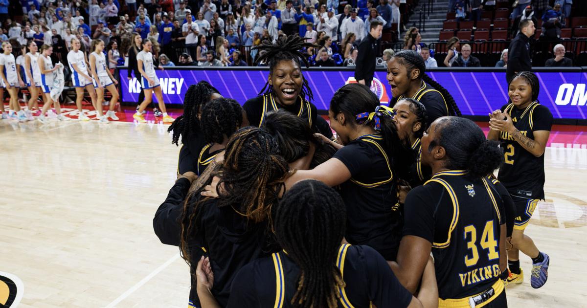 Photos: 2026 Nebraska high school state girls basketball tournament, Friday