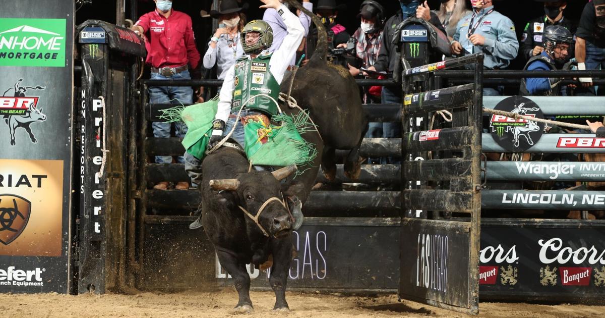 Bull rider Cooper Davis wins invite in Omaha, is now No. 3 in world ...