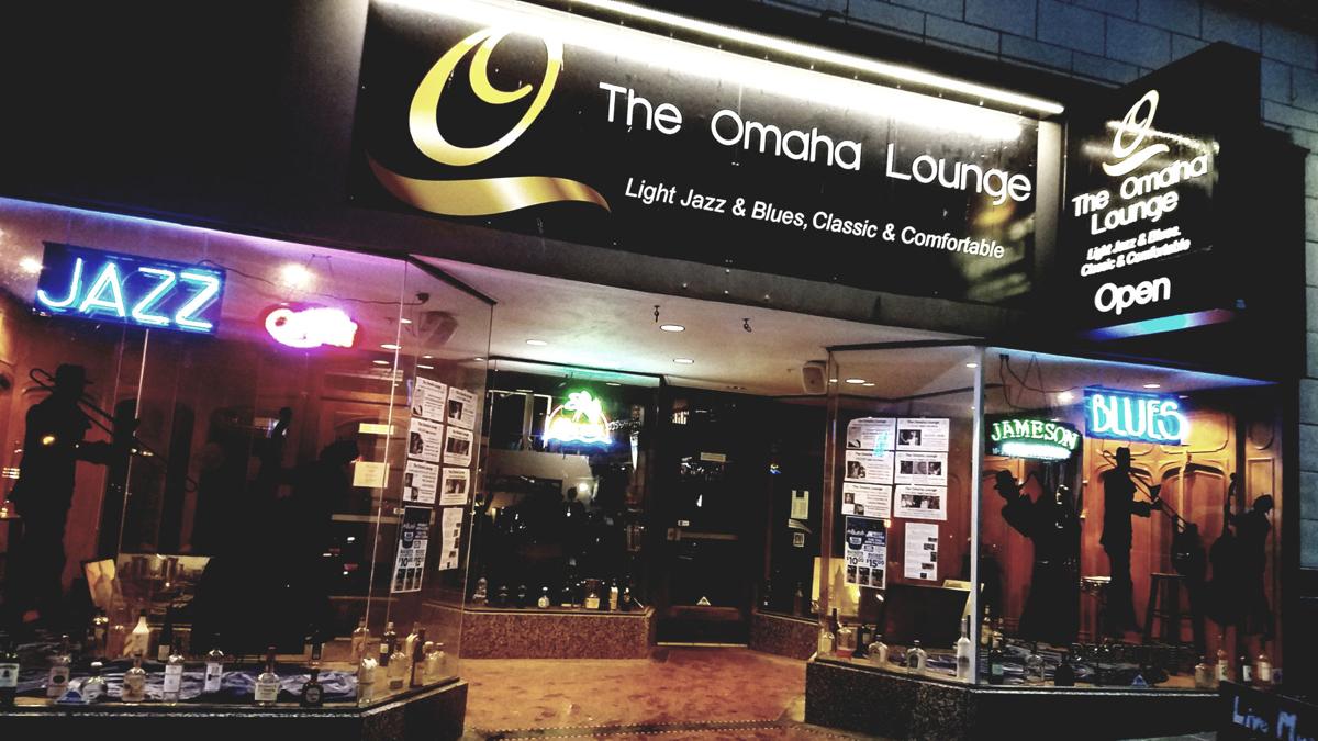 Nightlife review: Sip a cocktail while enjoying live music at Omaha
