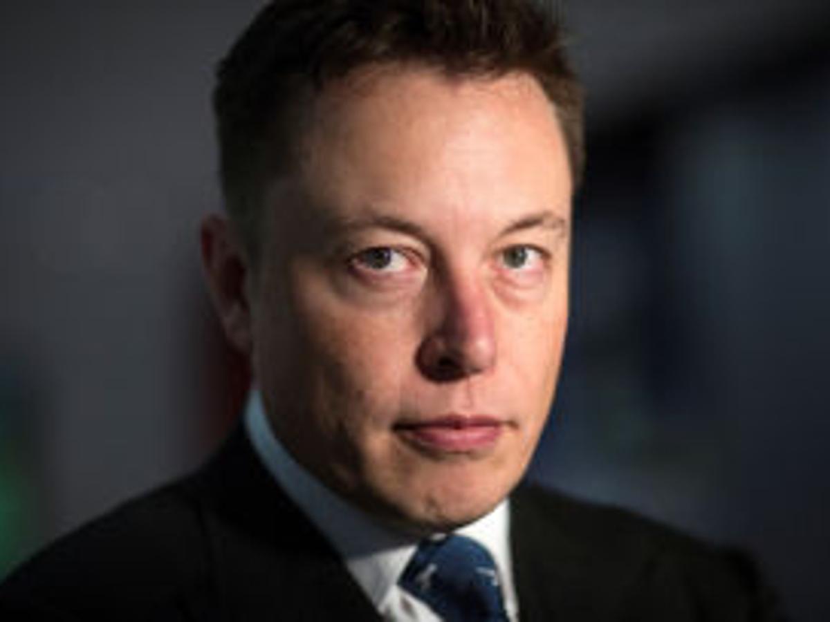 Rocket Man The Otherworldly Ambitions Of Engineer Entrepreneur And Philanthropist Elon Musk Money Omaha Com