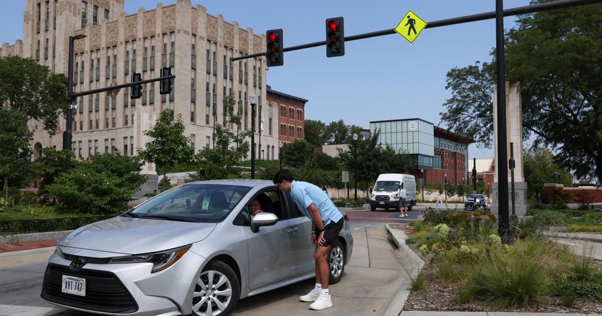 Creighton Move In Photos: Creighton University's move-in day in Omaha