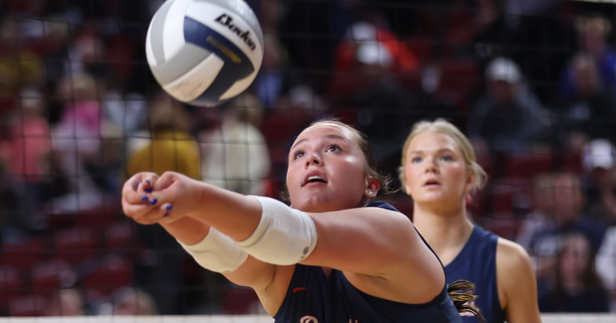 Millard South sweeps Elkhorn South in first round of state volleyball tournament