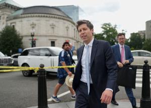 Trump’s tech ties come under bipartisan fire after AI agents go rogue