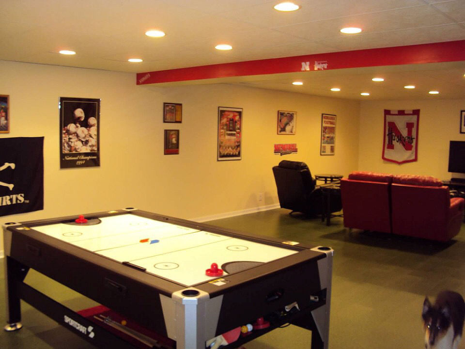 husker pool table light