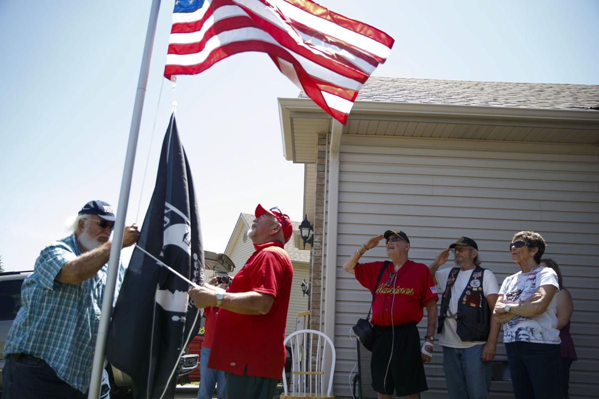 It S The Most Beautiful Flag In The World Says Cancer Stricken Marine Vet As Old Glory Is Raised On New Flagpole In His Front Yard Lifestyles Omaha Com