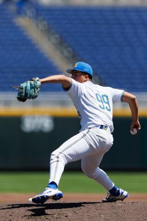 052426-owh-spo-bigtenbase-nf-11
