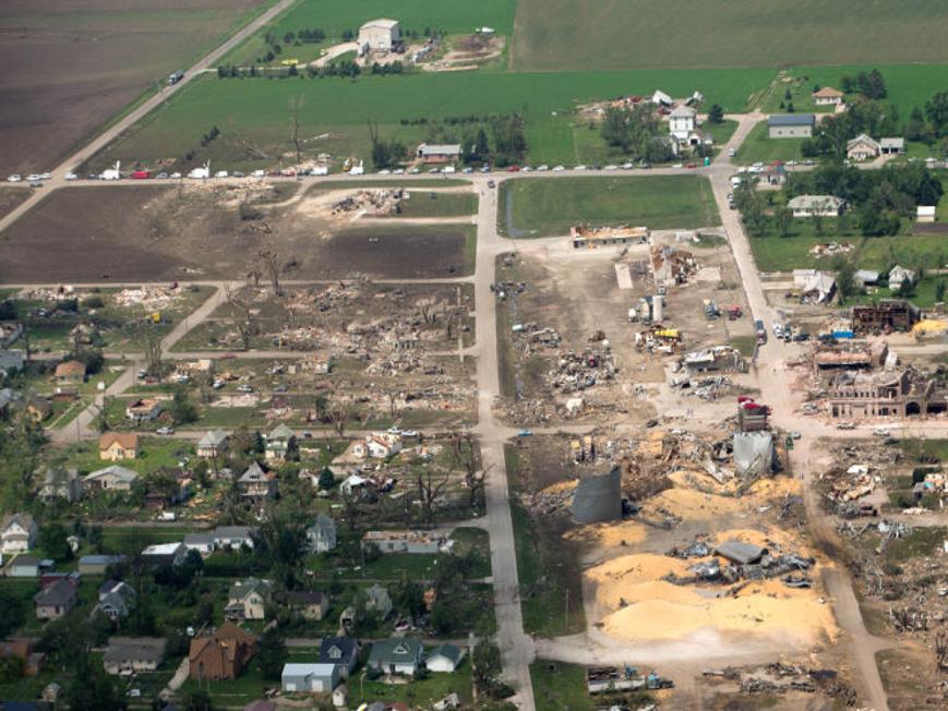 2 Dead Dozens Injured Heavy Damage After Pilger Takes Direct Hit From Tornado State And Regional News Omaha Com