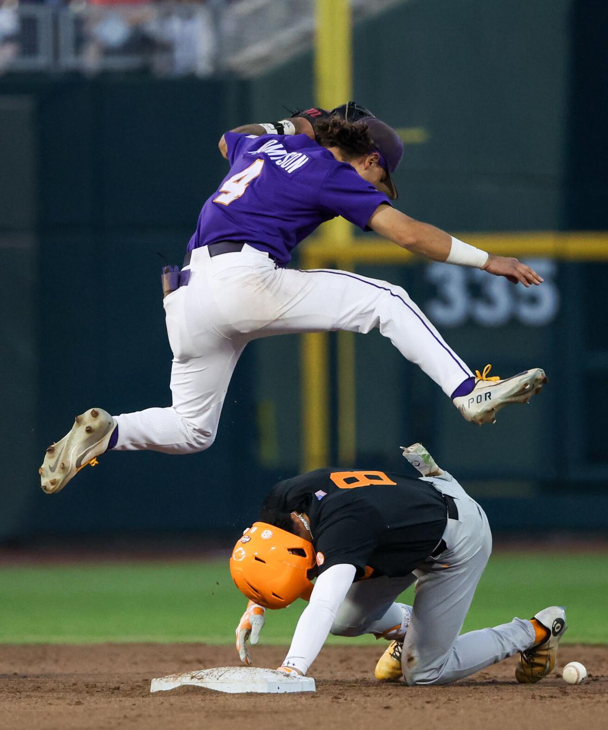 Skenes delivers for LSU in win over Tennessee