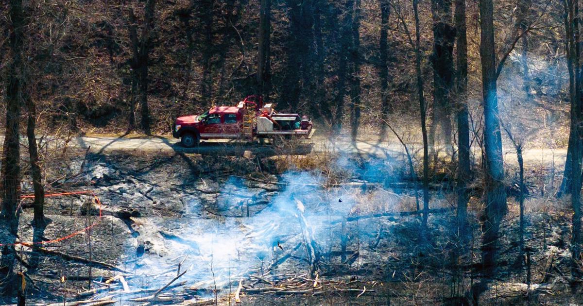 Firefighters battle wildfire near Peru in southeast Nebraska