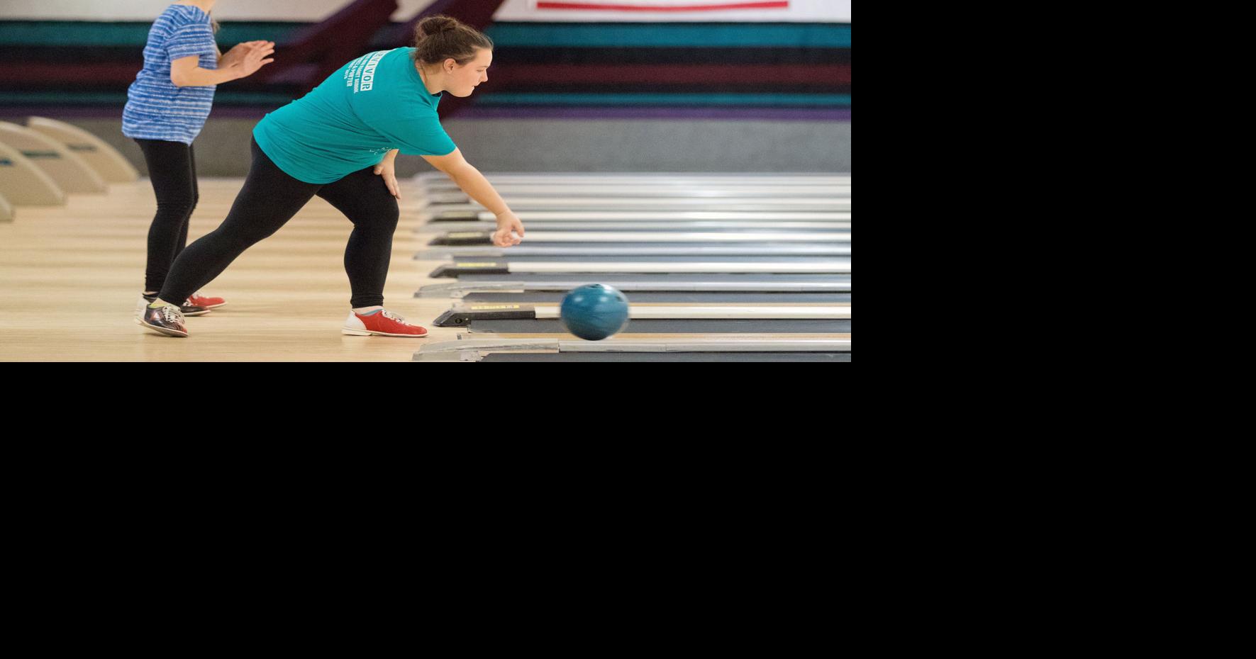 Competitive bowling program connects Nebraska high schoolers with and ...