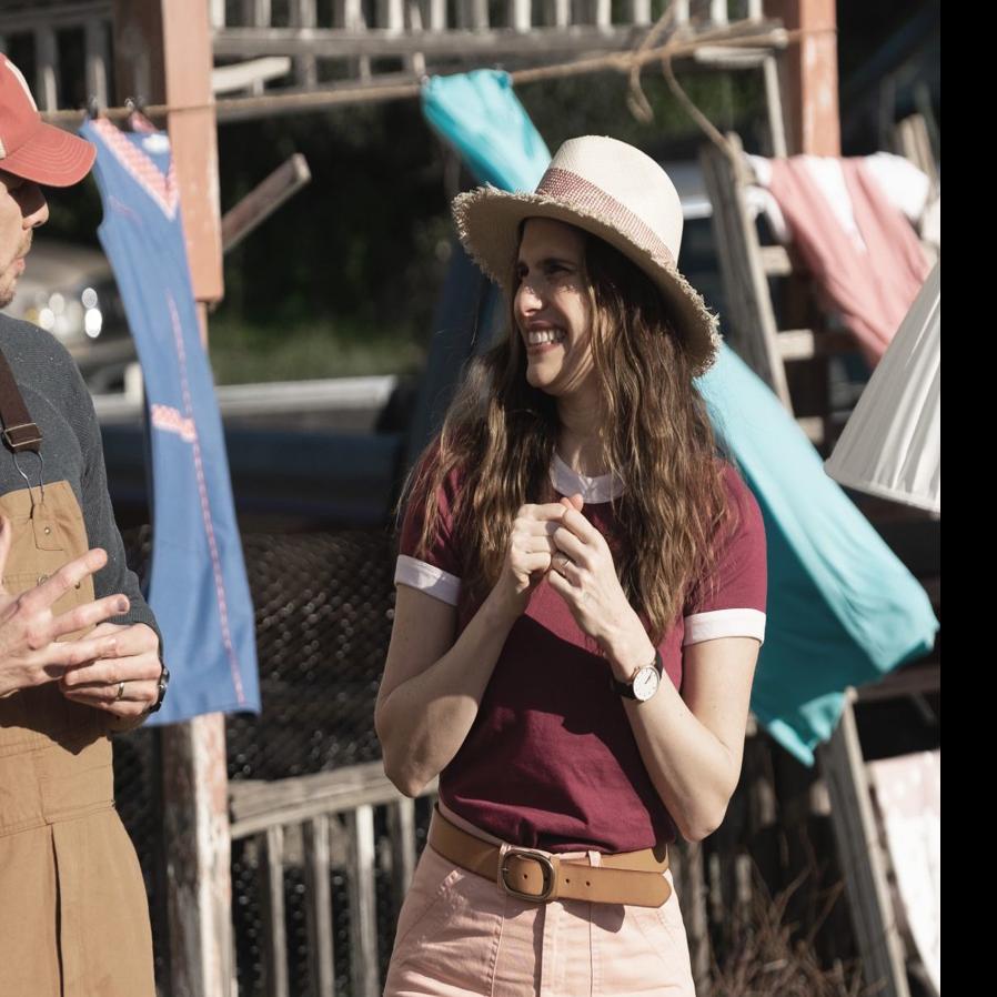 Q A Bless This Mess Creators On Why They Set A New Abc Sitcom