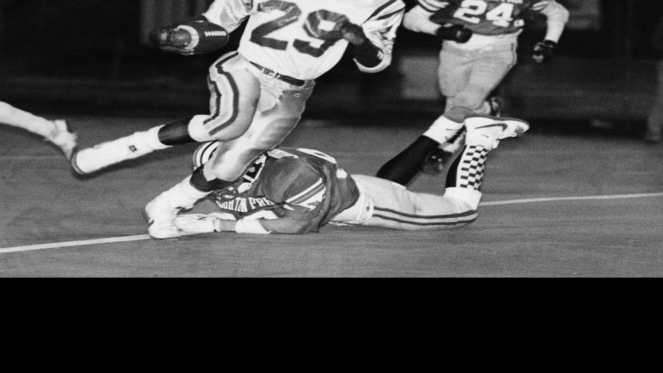 Calvin Jones Highlights Hall Of Fame Class Sports News Omaha Com