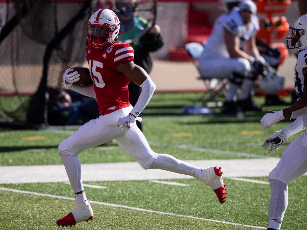 Zavier Betts made big plays for Bellevue West. Now he's doing it for