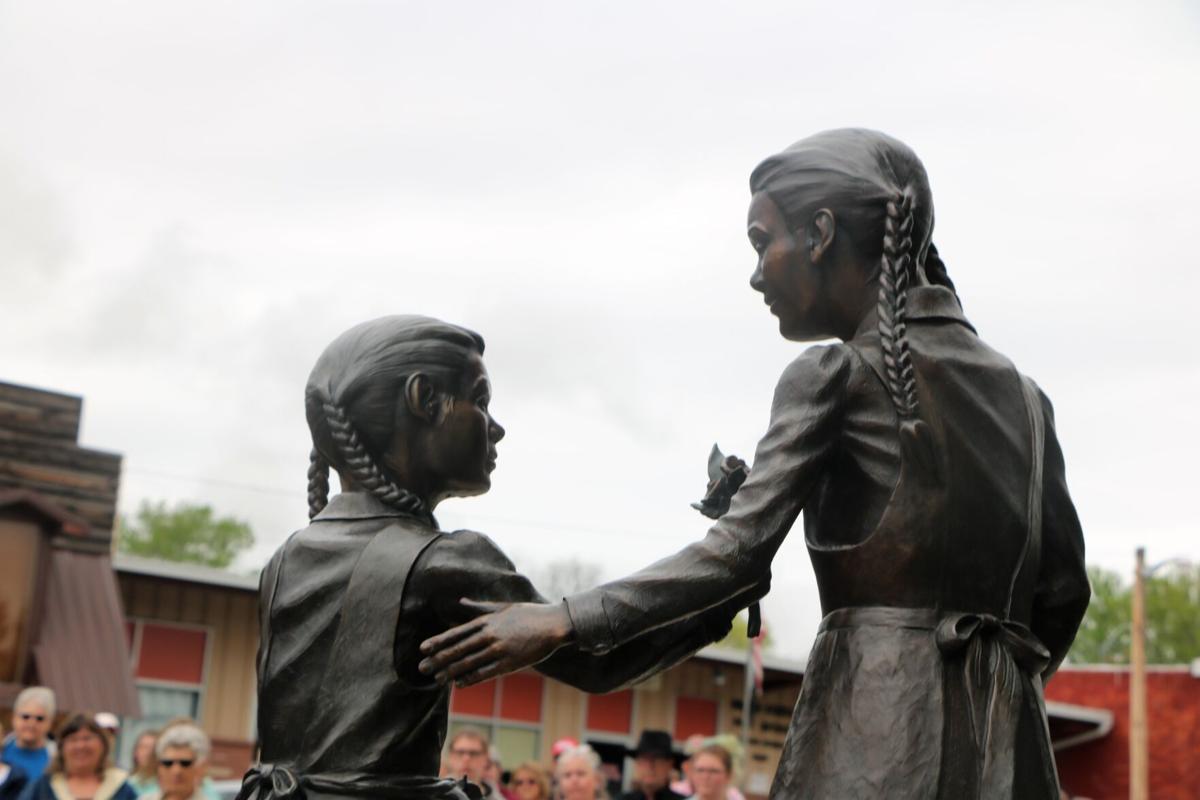 In 1891 Two Pioneer Girls Got Lost In Nebraska S Sand Hills One Did Not Come Home Alive History Omaha Com