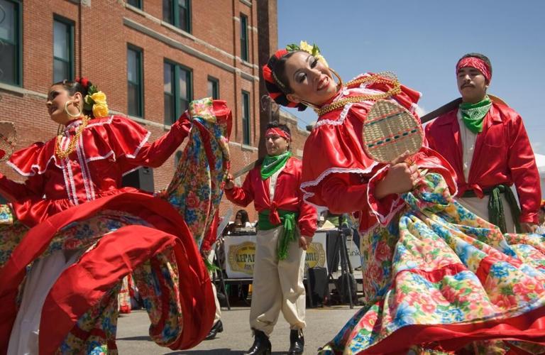 Cinco de Mayo Omaha Attracts Visitors with Delicious Food and Lively Family Fun