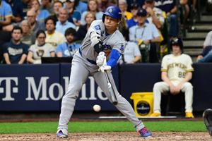 Dodgers insist they're not panicking in NLCS, but there's concern about Shohei Ohtani