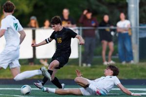 050826-owh-spo-soccer-nf-11
