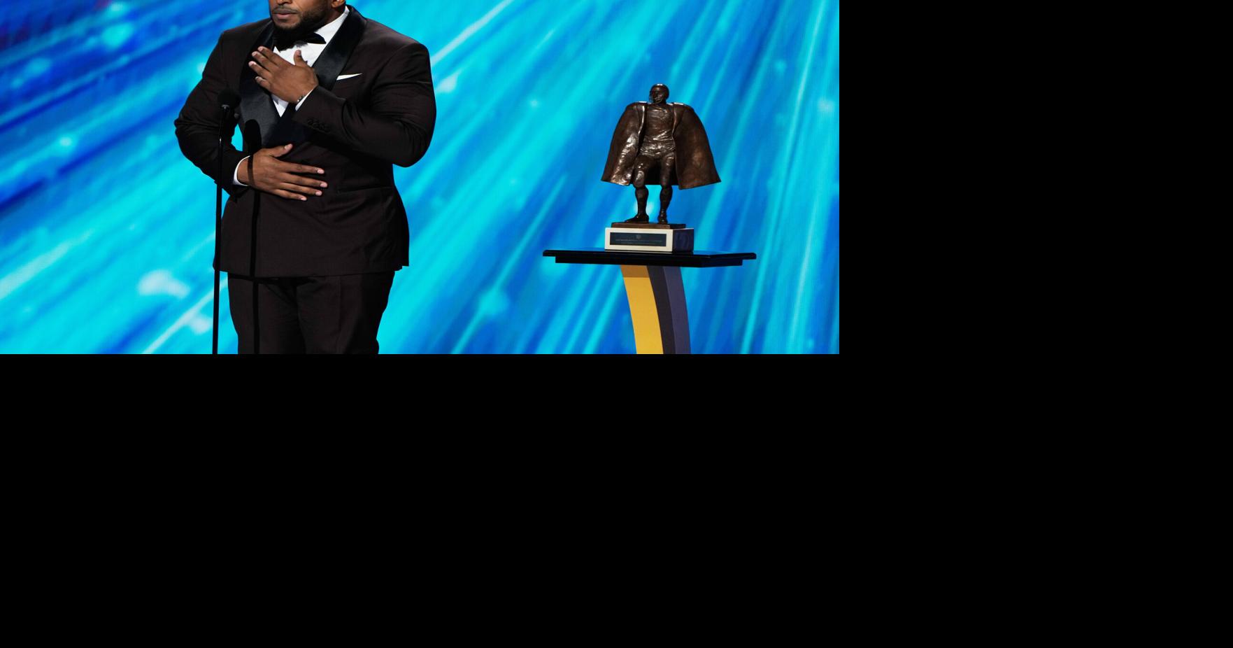 Commanders' Bobby Wagner named Walter Payton NFL Man of the Year, honors mother lost to stroke