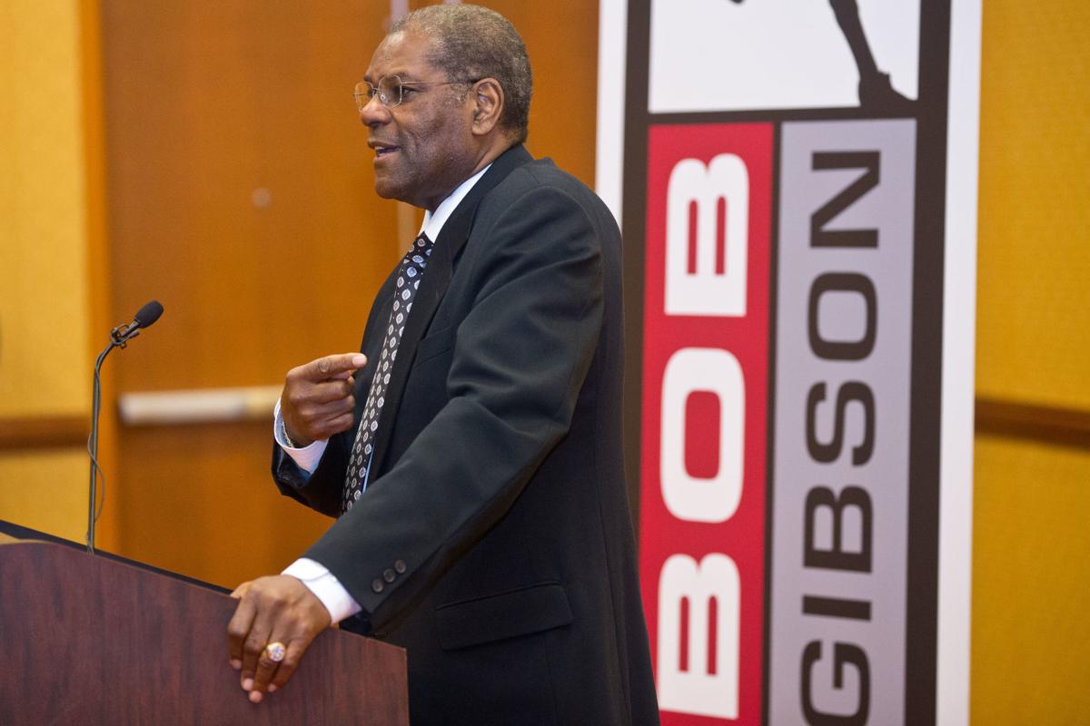 A setback doesn't mean anything': Hall of famer Bob Gibson to fight cancer  in his native Omaha
