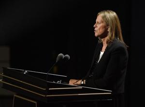NBA: The Naismith Memorial Basketball Hall of Fame-Enshrinement