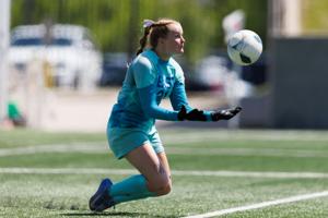 051126-owh-spo-girlsclassa1-nf-01.JPG