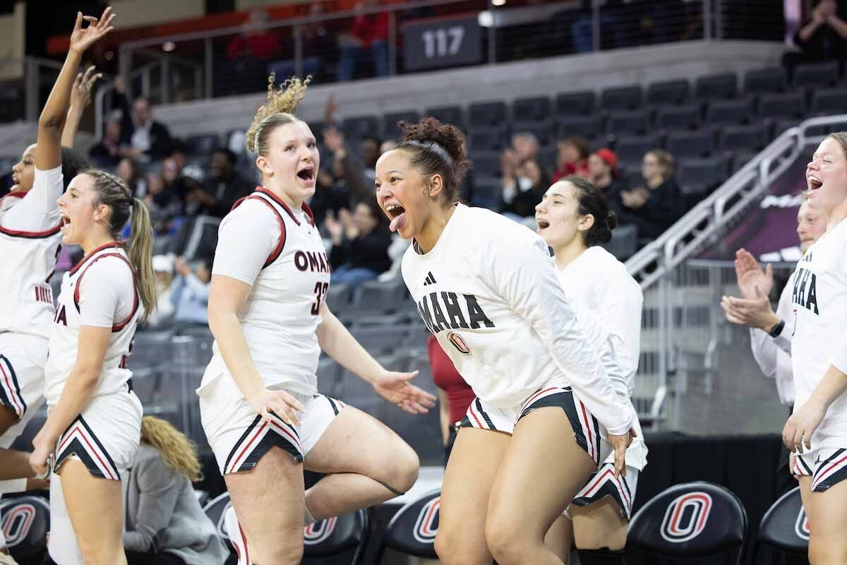 Work Wins: The Life of a Omaha Women's Basketball Student-Athlete